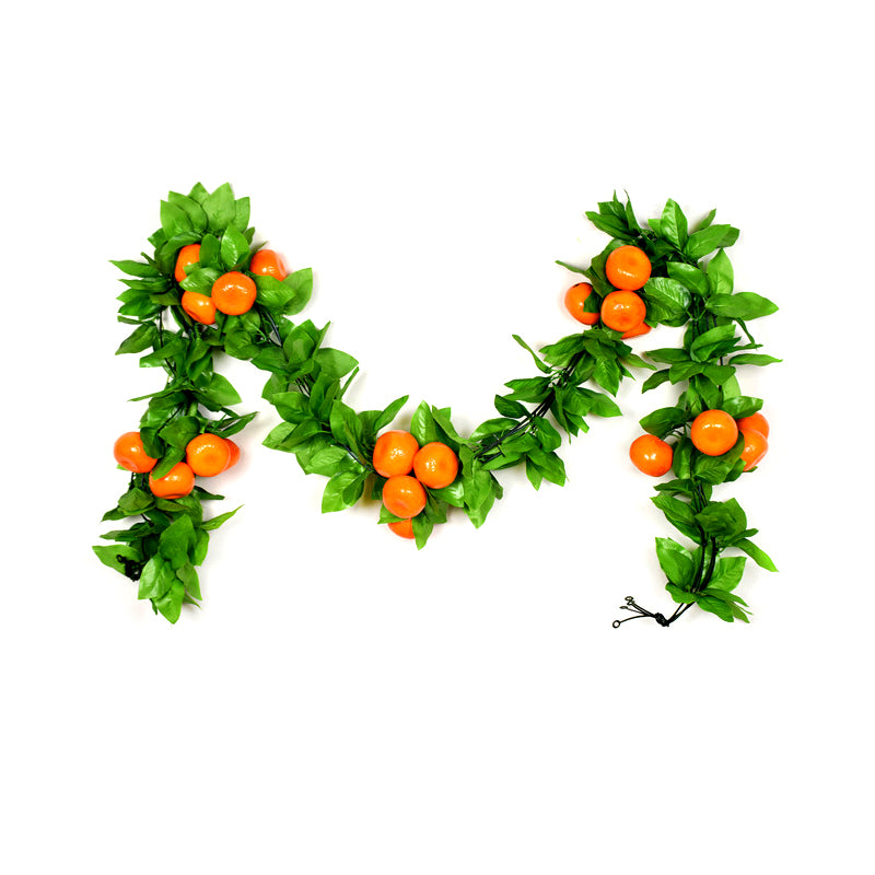 🍊🍓 Artificial fruit vines—perfect for wrapping around pipes or fences as festive decor.
