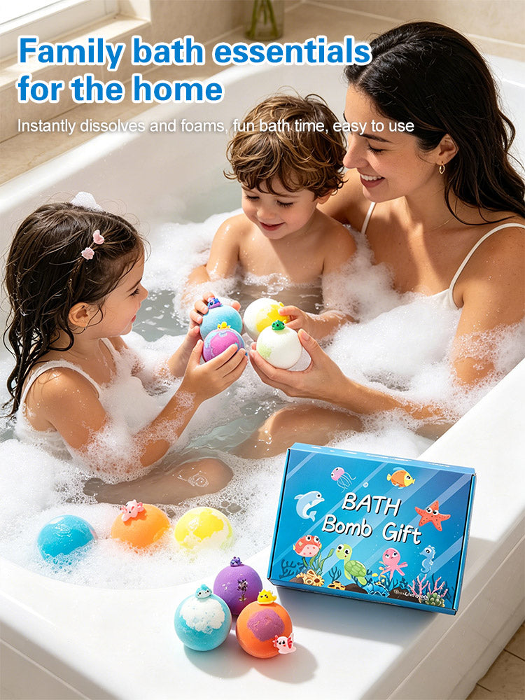 🐬🐬 Body cleaning bath ball, with a hidden toy bath salt ball inside.